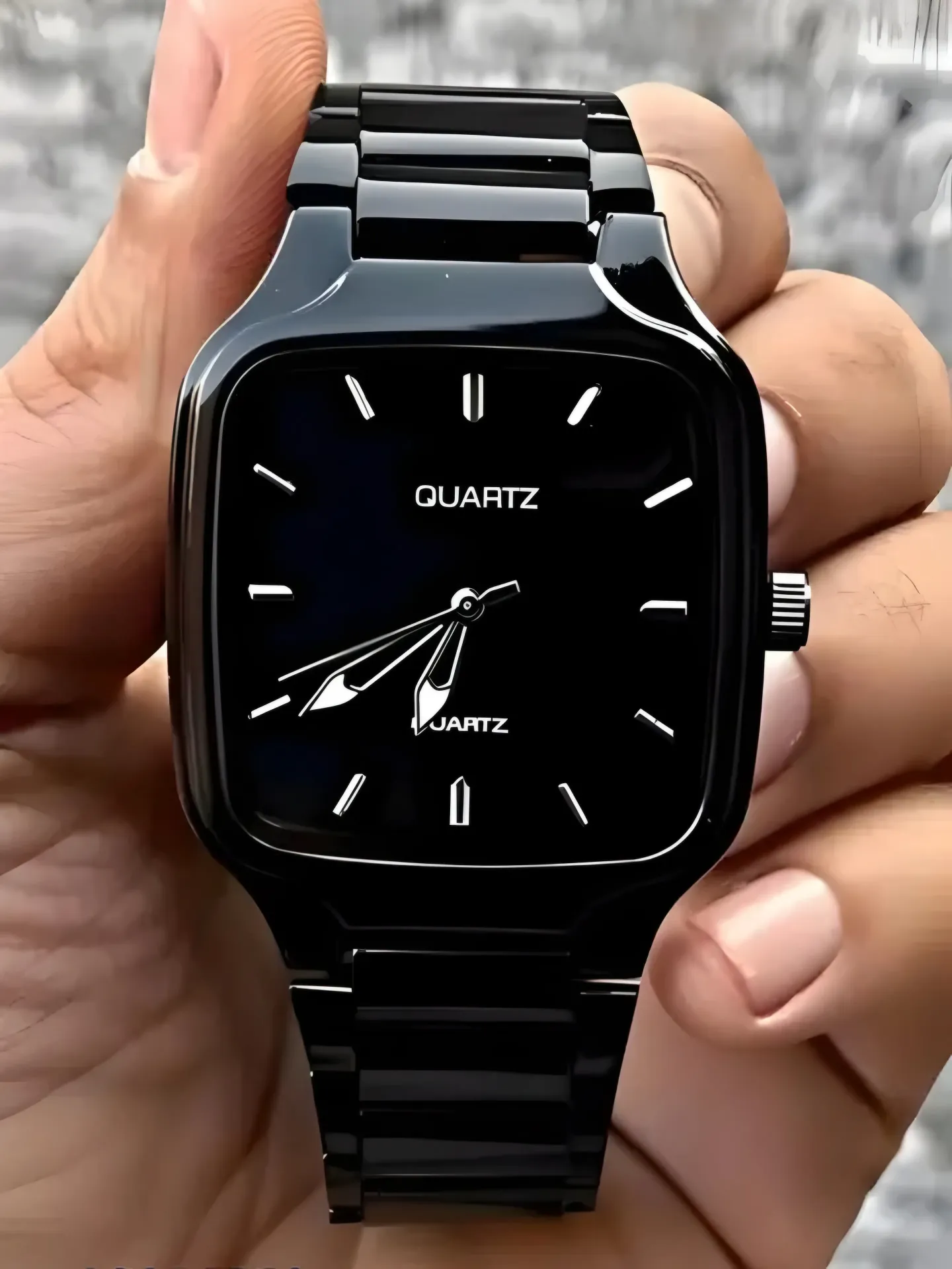 Quartz Official and trendy watch for Men